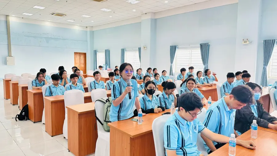 Trường Cao đẳng Công nghệ TP.HCM (HCT)