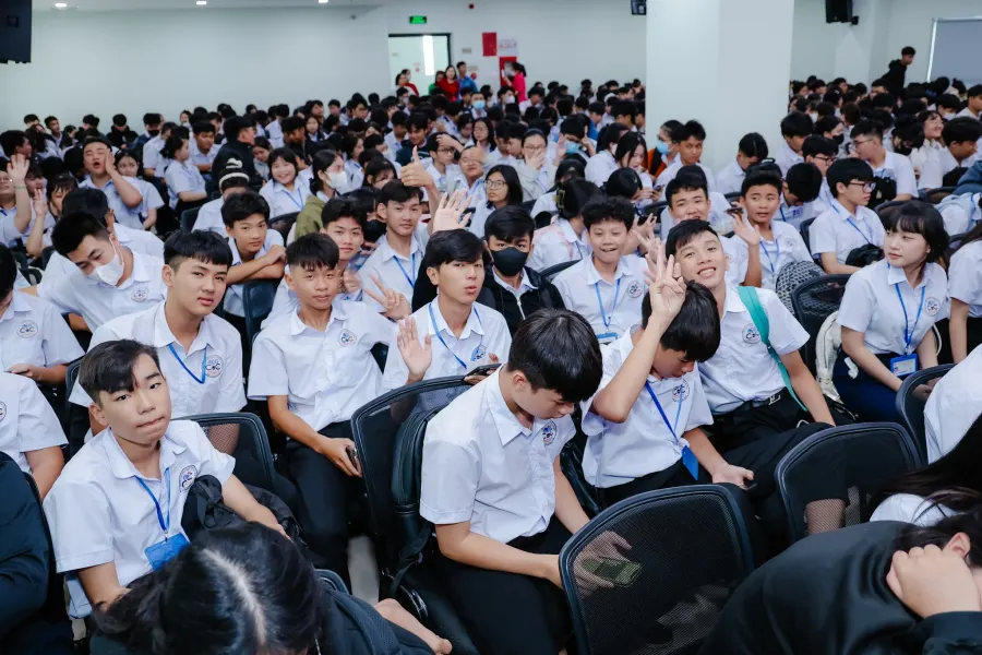 Trường Cao Đẳng Nghề TPHCM - GDTX QTCN Bình Dương - KV2