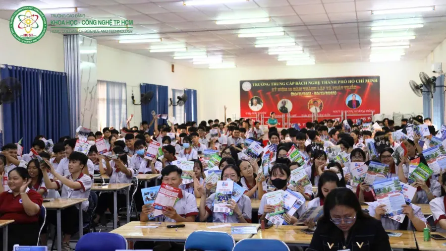 Trường Cao Đẳng Khoa học - Công Nghệ TP.HCM (HCST)