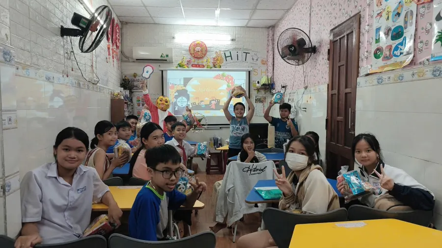 Trung tâm Hi-T English