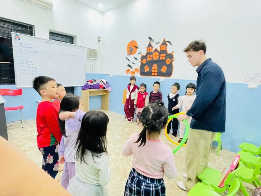 Trung tâm IEC English Ms Ninh
