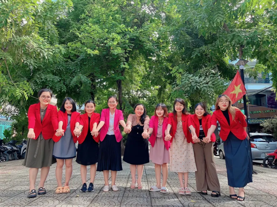 Trung tâm Ngoại Ngữ Chất Lượng Cao Hồng Phúc