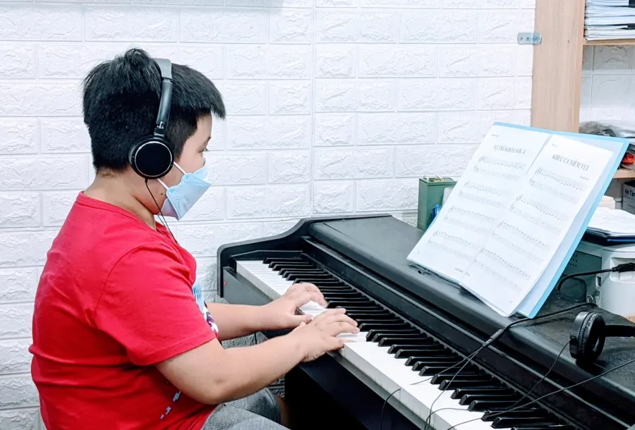 Trung Tâm Âm Nhạc Motif Music - Bình Đông
