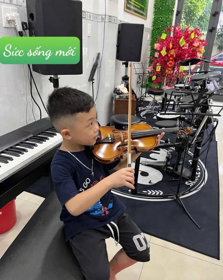 Trung tâm Âm nhạc Nắng Hồng