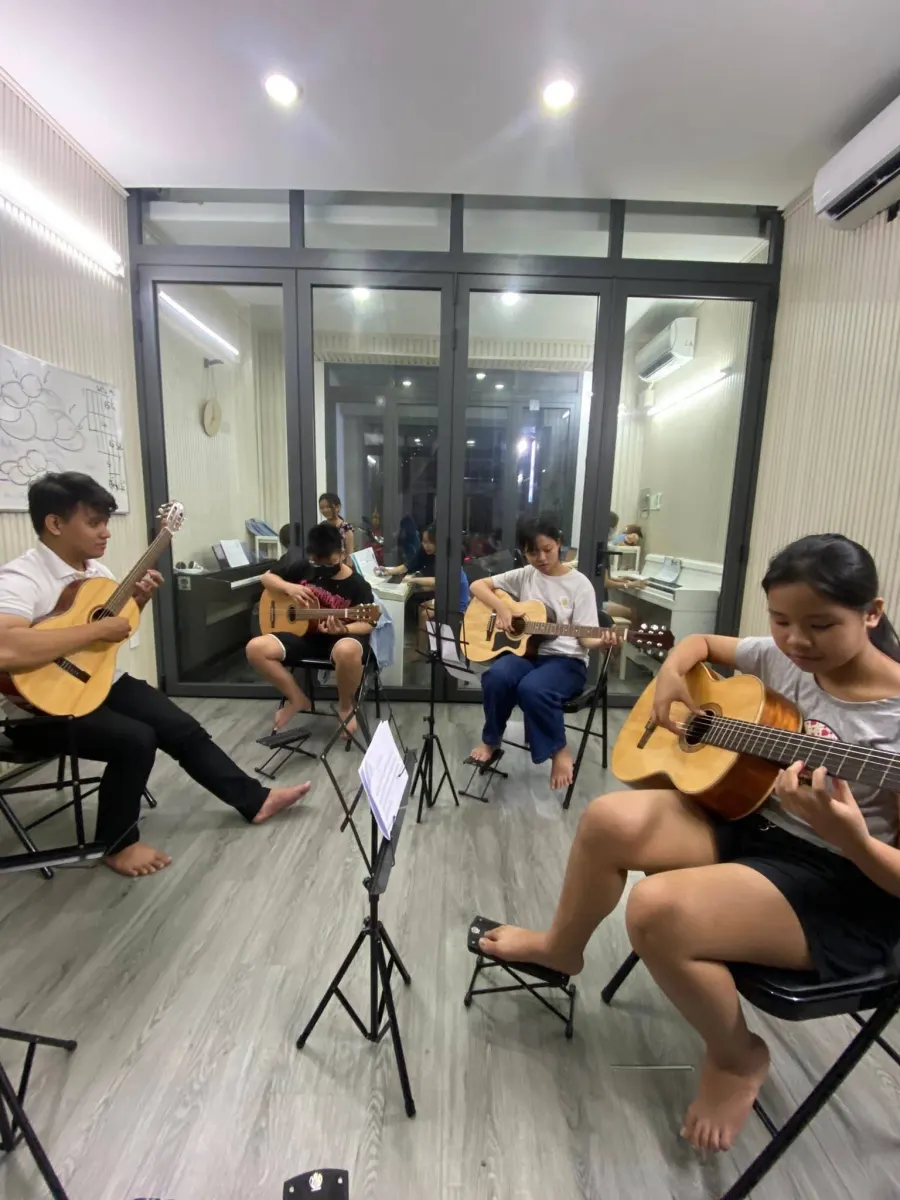 Trung tâm Âm nhạc & Mỹ thuật
