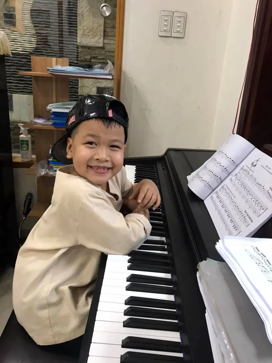 Trung tâm Hngan Piano