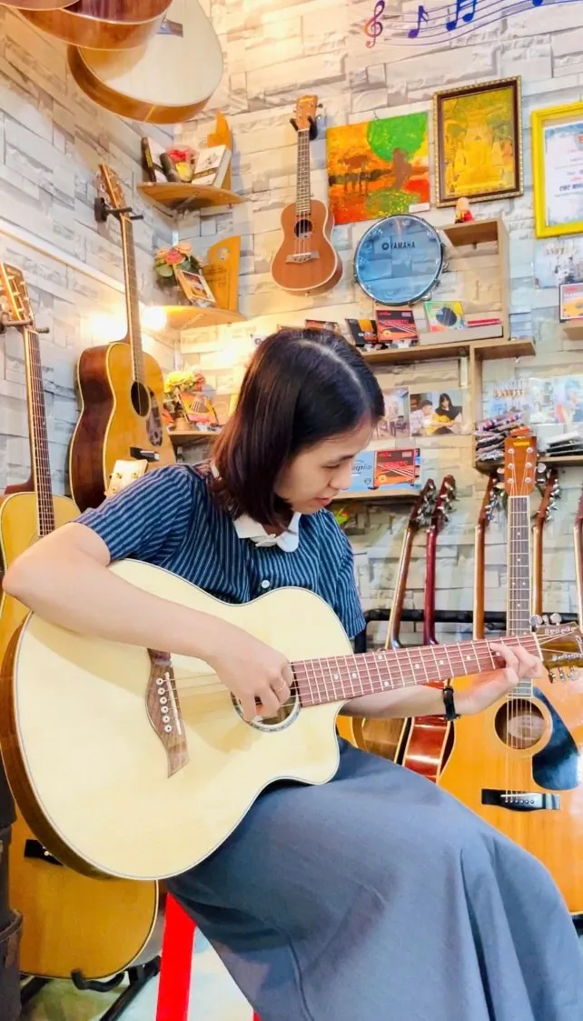 Trung tâm Ocean Guitar