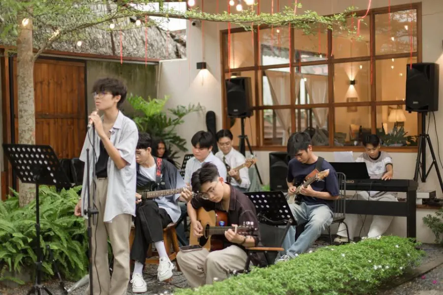 Lớp dạy nhạc Music House