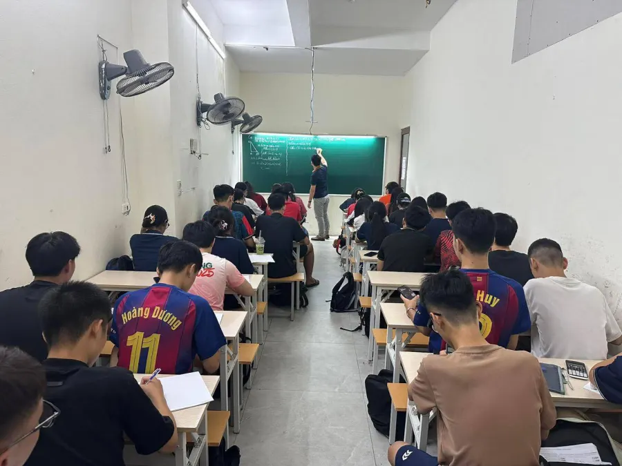 Trung tâm Giáo dục Plus Education