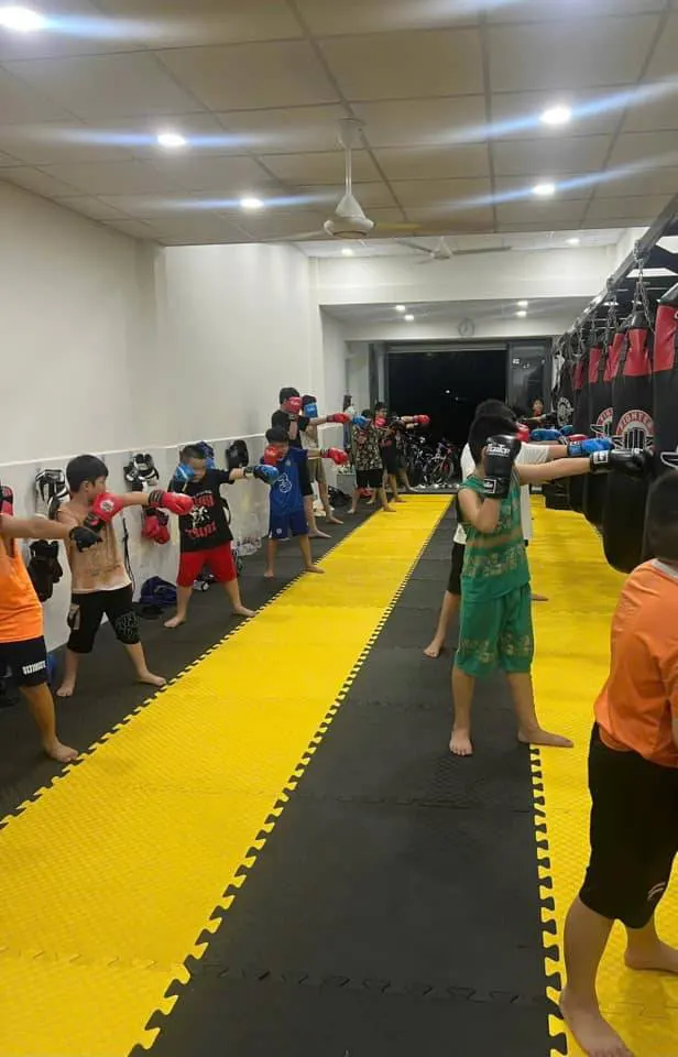 Lớp Võ Tự Vệ