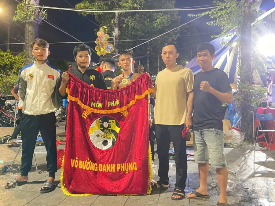 Lớp Võ đường Danh Phụng