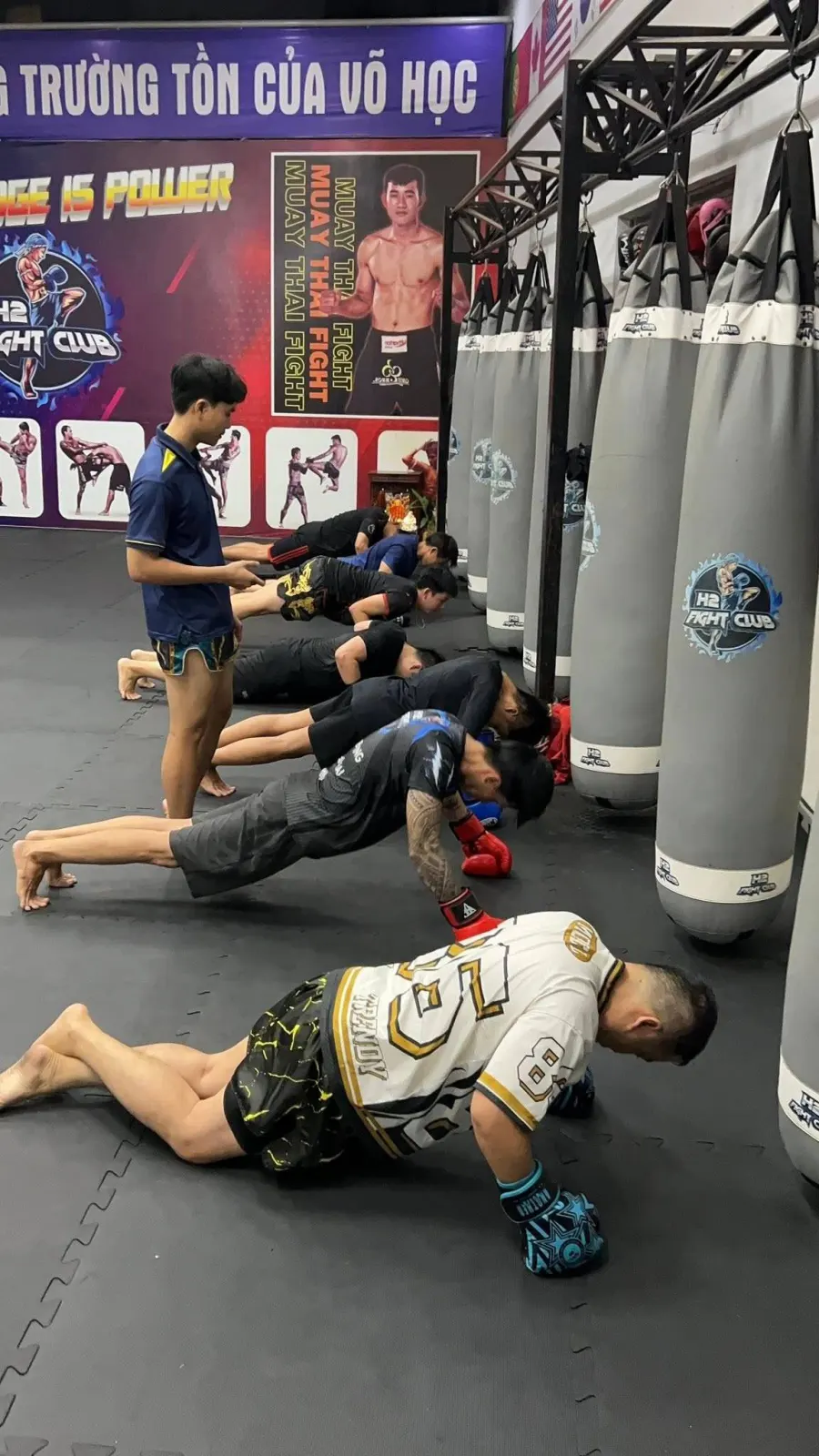 Câu lạc bộ H2 Fight Club