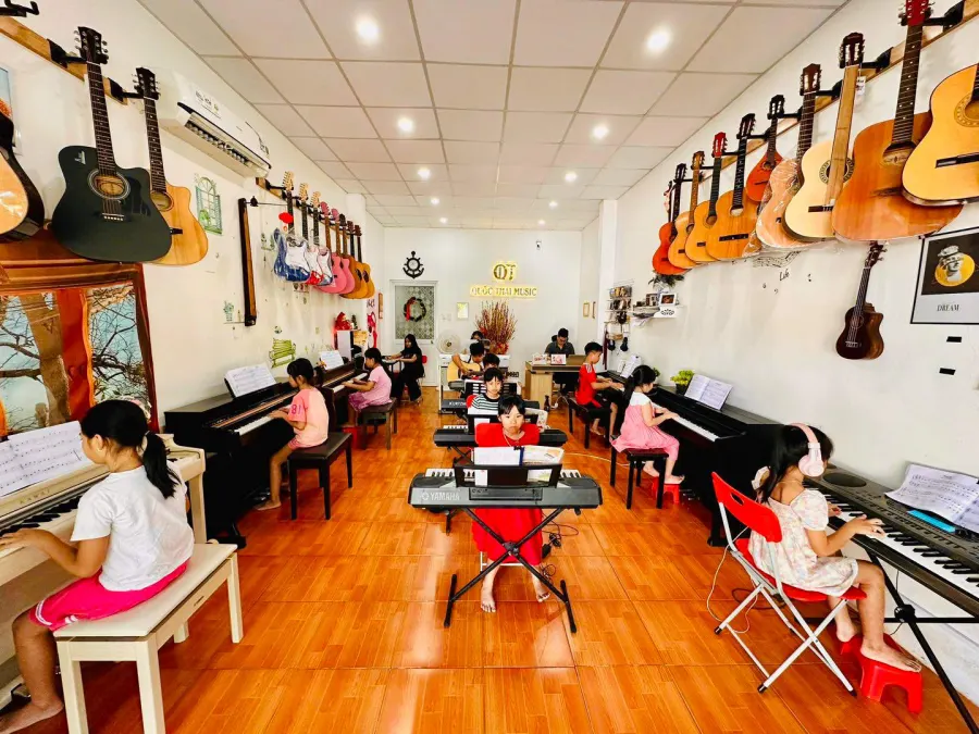 Trung tâm Quang Hưng Piano