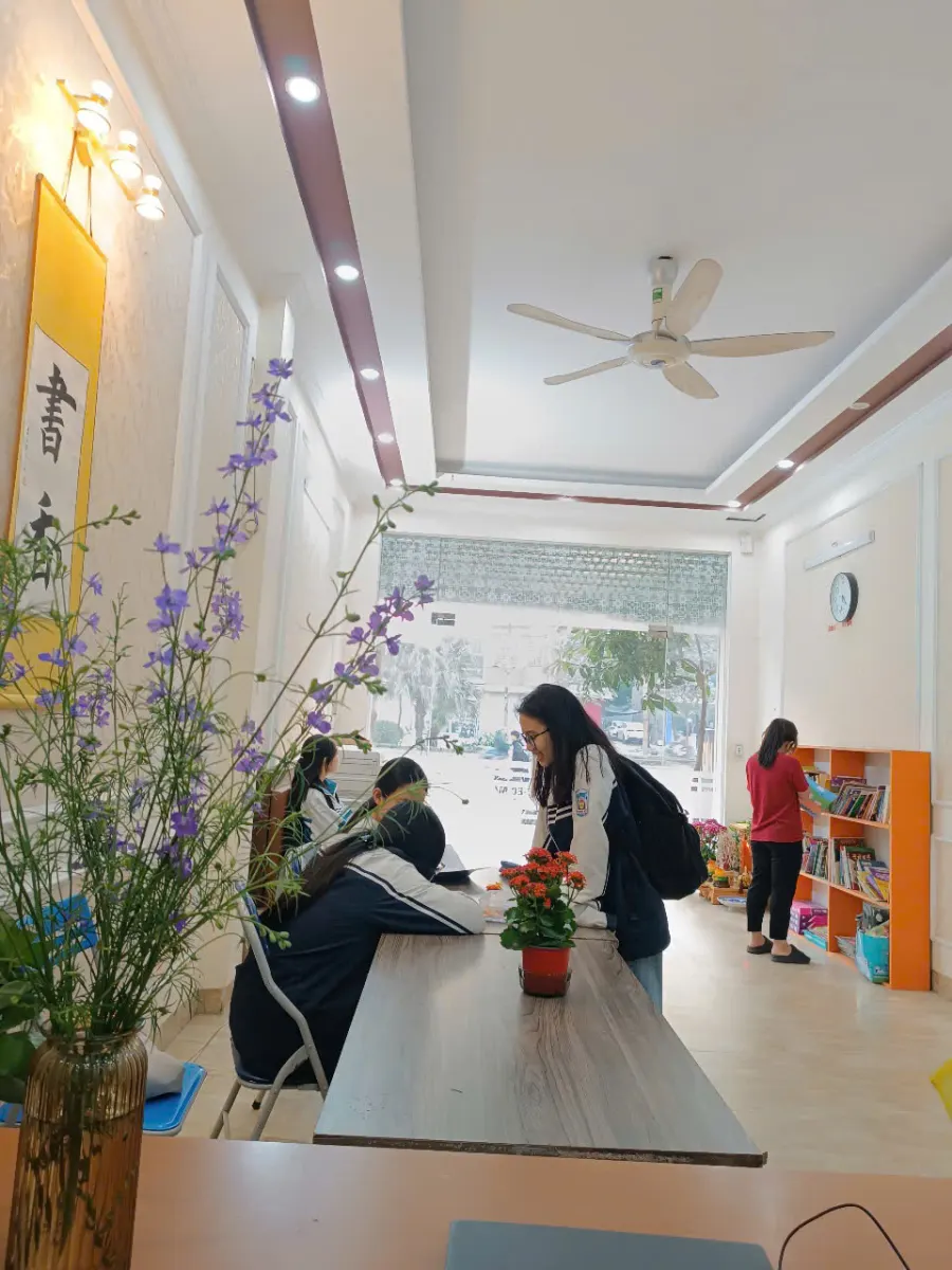 Trung tâm ngoại ngữ Pink House
