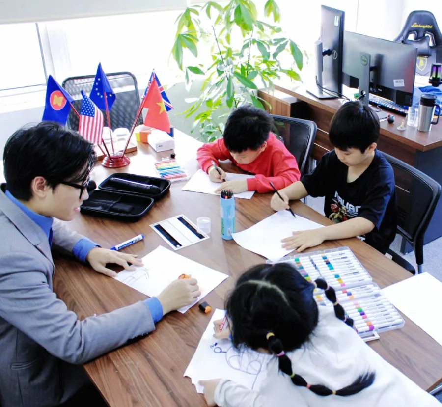 Lớp học MC nhí OpenMic