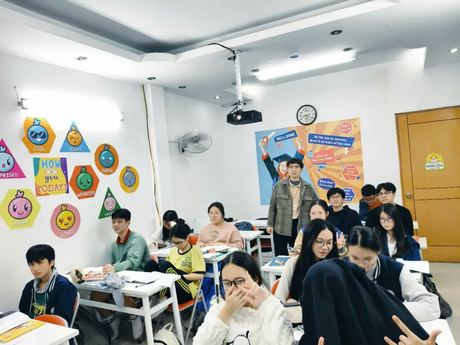 Trung tâm Luyện thi Hòa Ma Toán