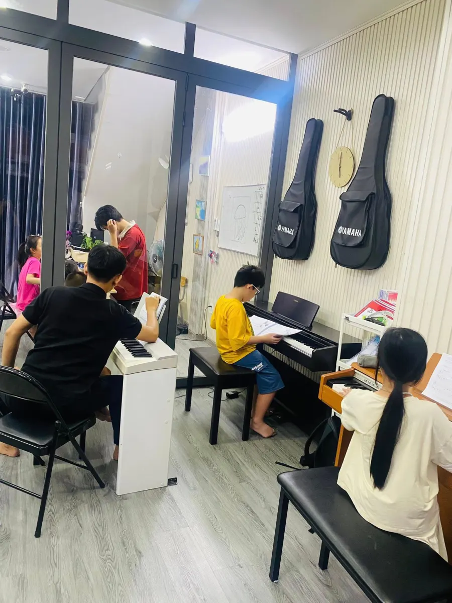 Trung tâm Âm Nhạc & Mỹ Thuật 10 Fingers