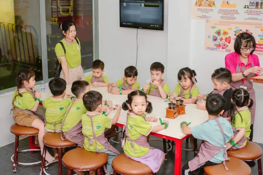 Trường Mầm Non Song Ngữ Lá