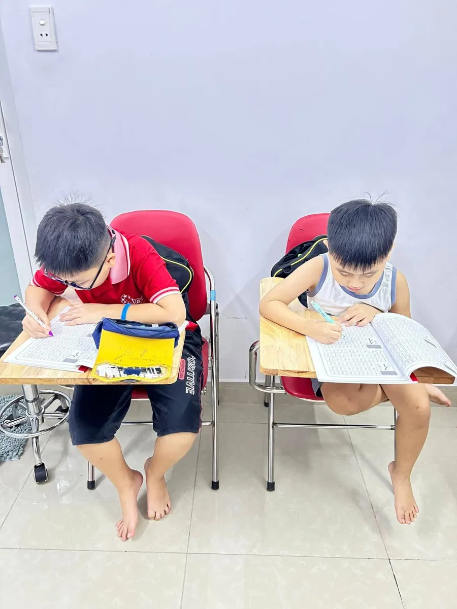 Học viện Ngoại ngữ Starie