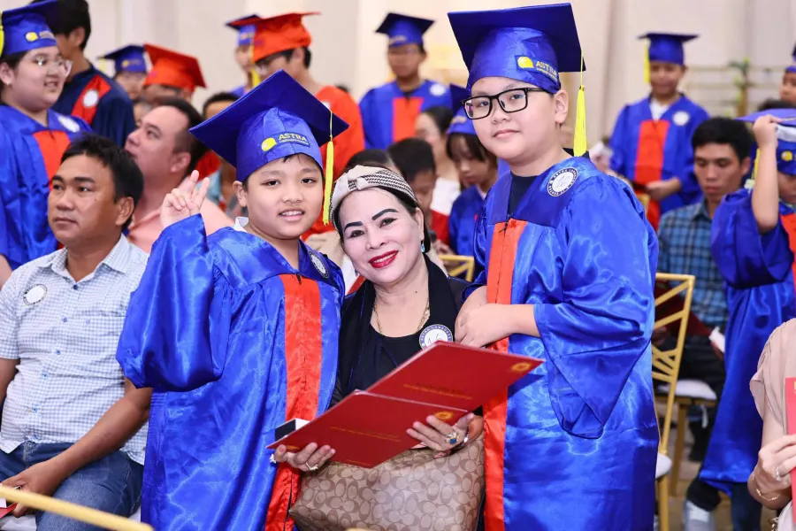 Trung tâm Ngoại ngữ & Tin học Astra