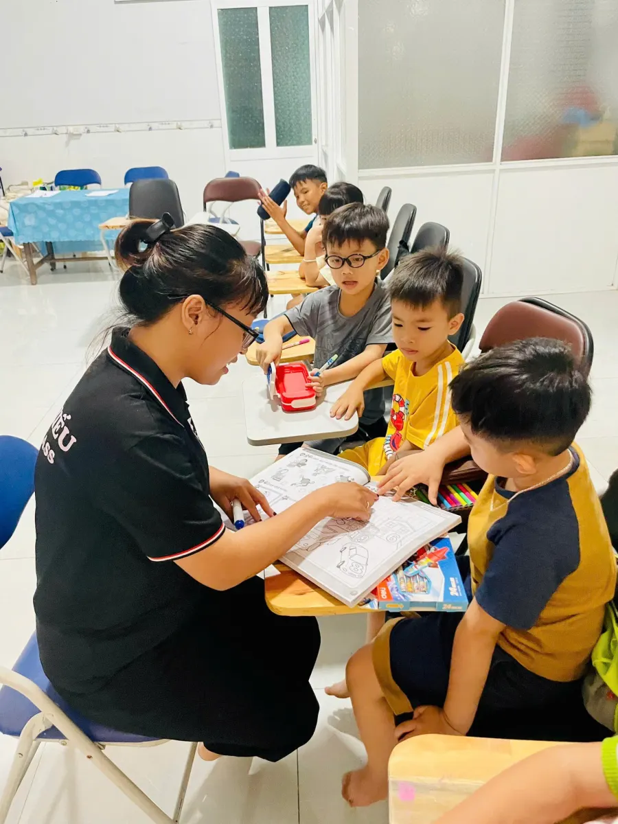 Trung tâm Tiếng Anh Quang Hiếu