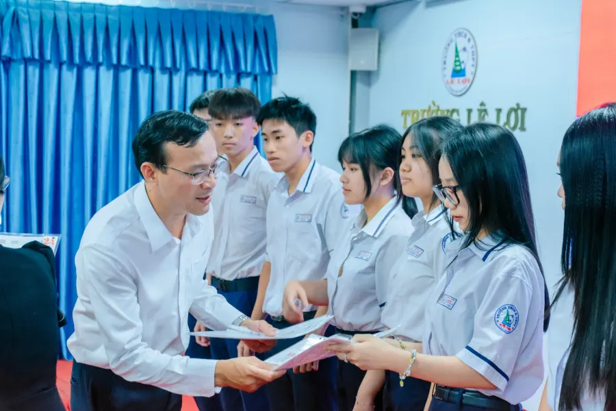 Trường THCS và THPT Lê Lợi