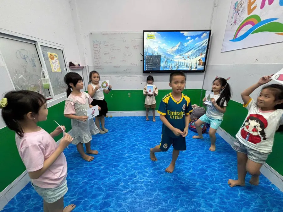 Trung tâm Anh ngữ Dora English