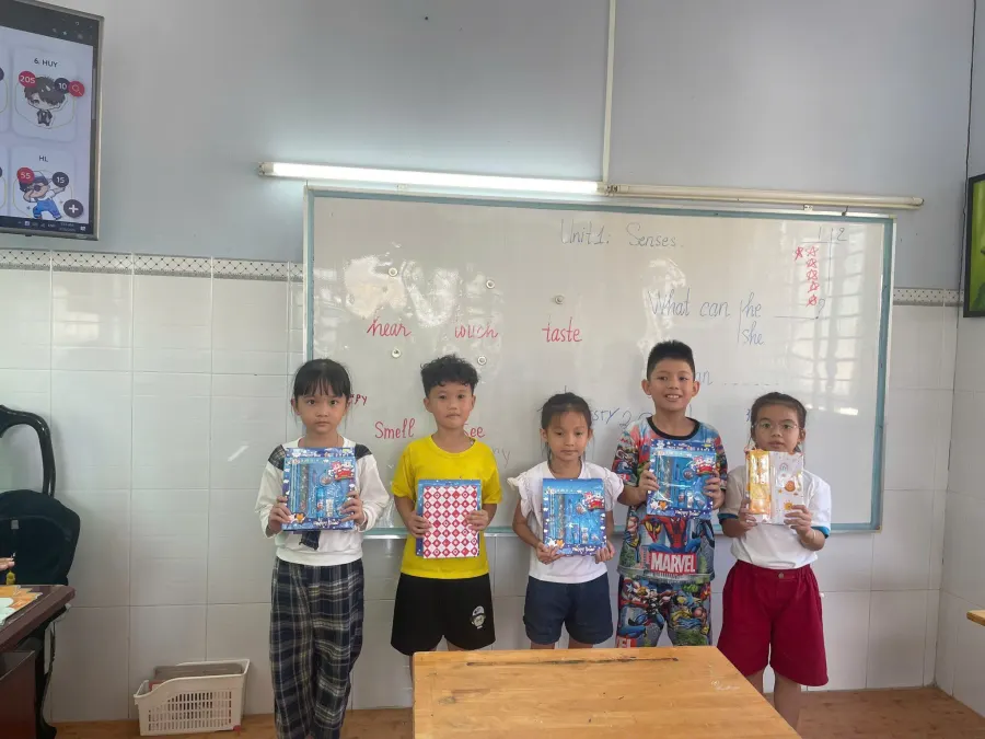Trung tâm Ngoại Ngữ Hạ Long 2