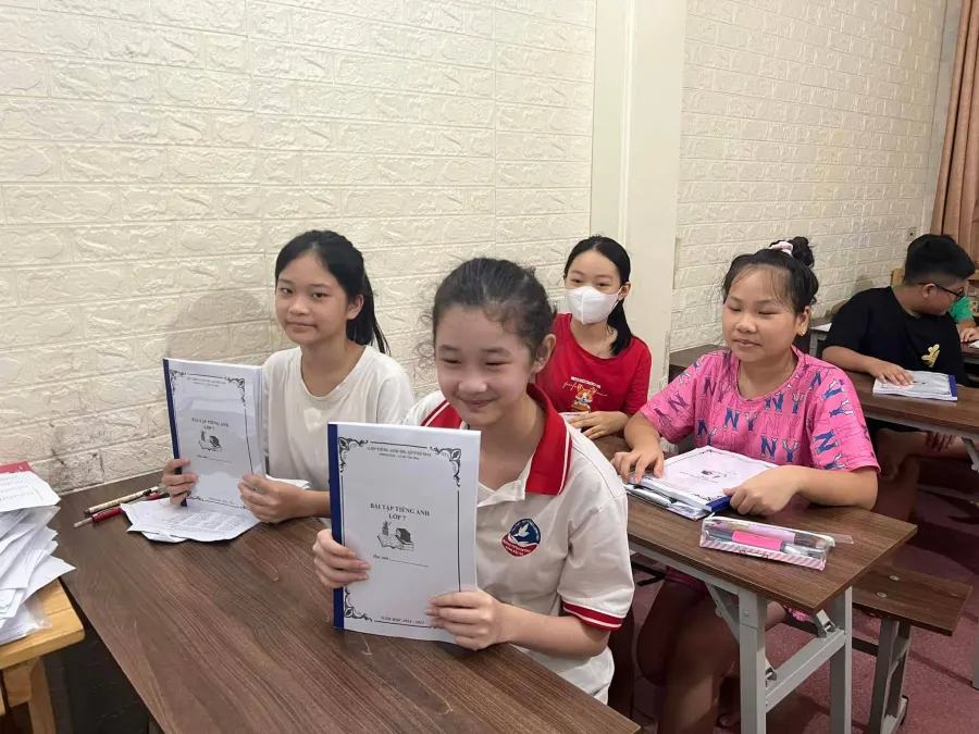 Lớp Tiếng Anh Ms. Quỳnh Mai