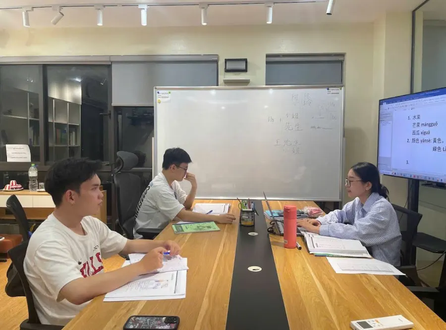 Trung tâm Ngoại ngữ So Izy Education