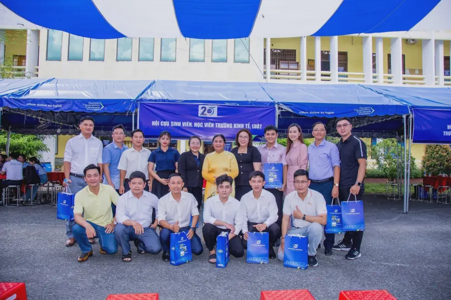 Trung tâm Tiếng Trung Hoàng Triệu