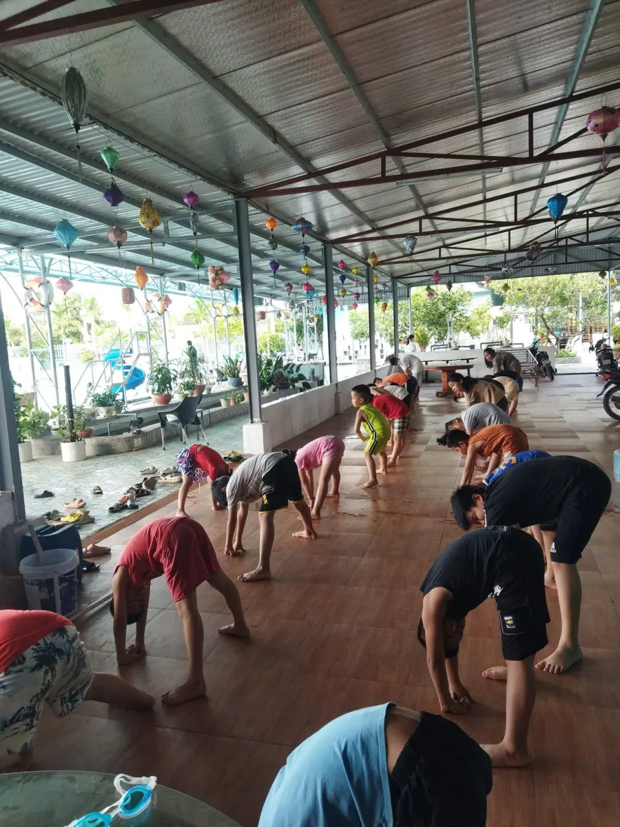 Trung tâm Bể Bơi Hương Hoàn