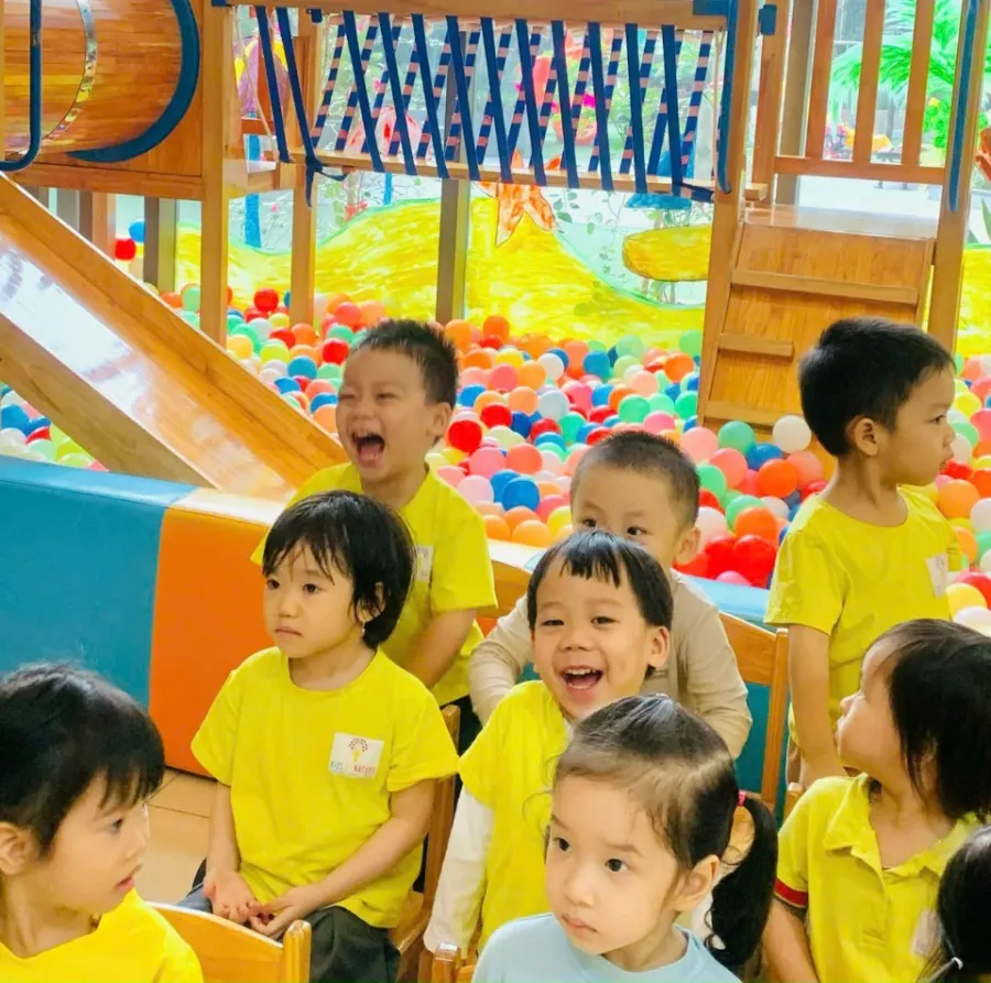 Trường Mầm Non Liễu Giai Kids By Nature (KBN)