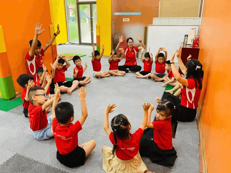 Trường Mầm Non Việt Hàn Montessori