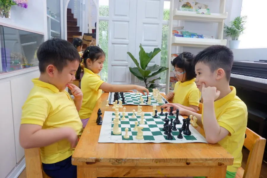 Trường mầm non Bees' Elite School - Linh Lang