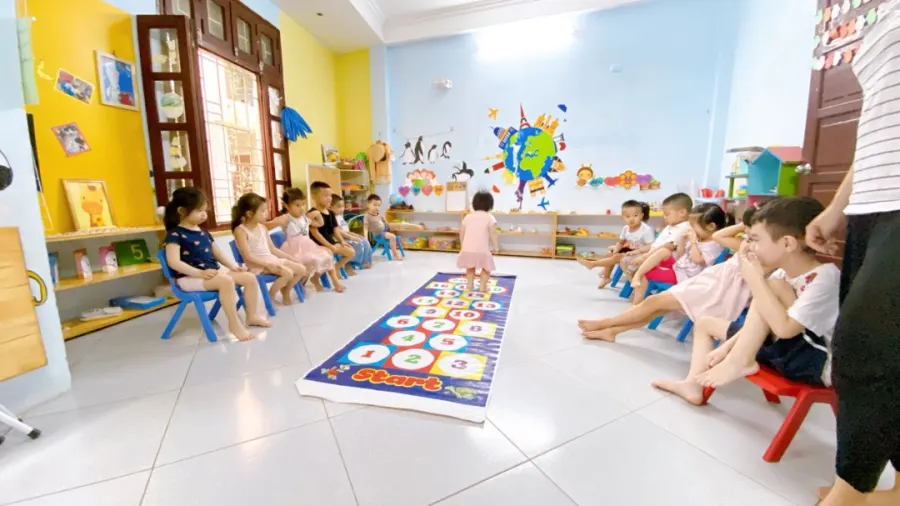 Trường Mầm Non Ong Vàng