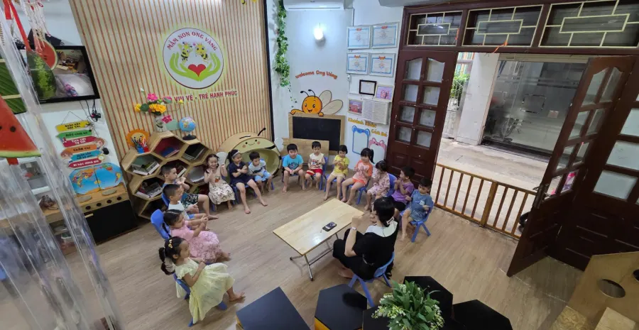 Trường Mầm Non Ong Vàng