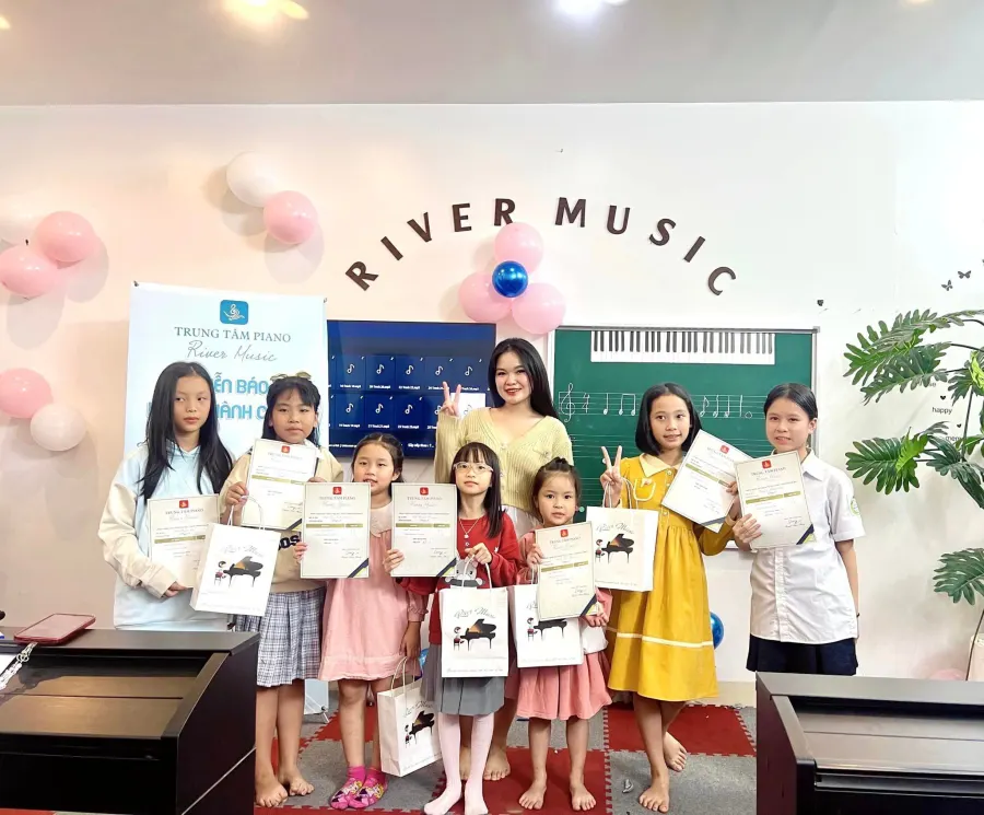 Trung Tâm Piano River Music