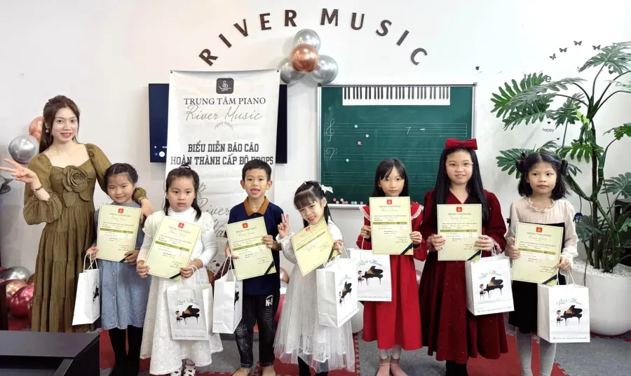 Trung Tâm Piano River Music