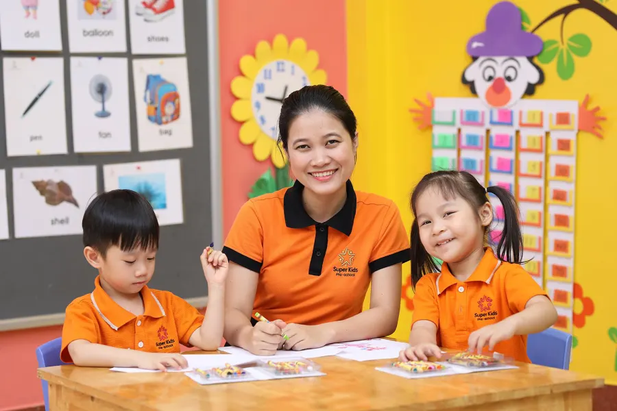 Hệ thống Ivy School - cơ sở SuperKids Hoàng Văn Thụ