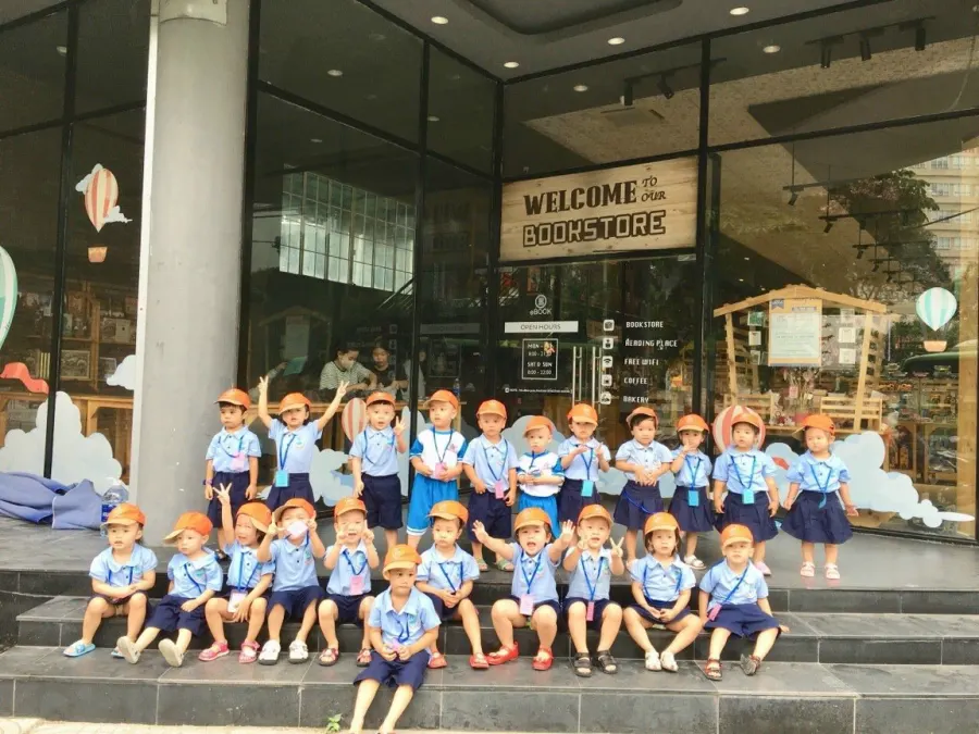 Trường mầm non Hồng Hạnh Montessori