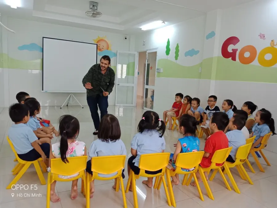 Trường mầm non Hồng Hạnh Montessori