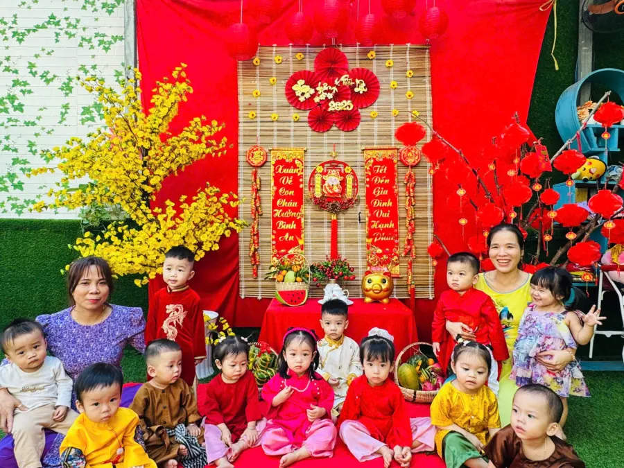 Hệ thống Mầm non Nhà thám hiểm Tí hon
