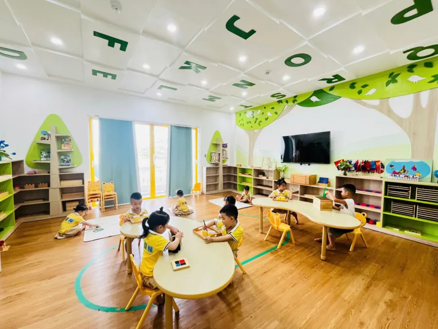 Mầm Non Song Ngữ Montessori Mon School