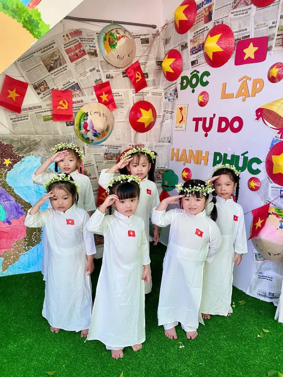 Mẫu Giáo Ngôi Nhà Trẻ Thơ