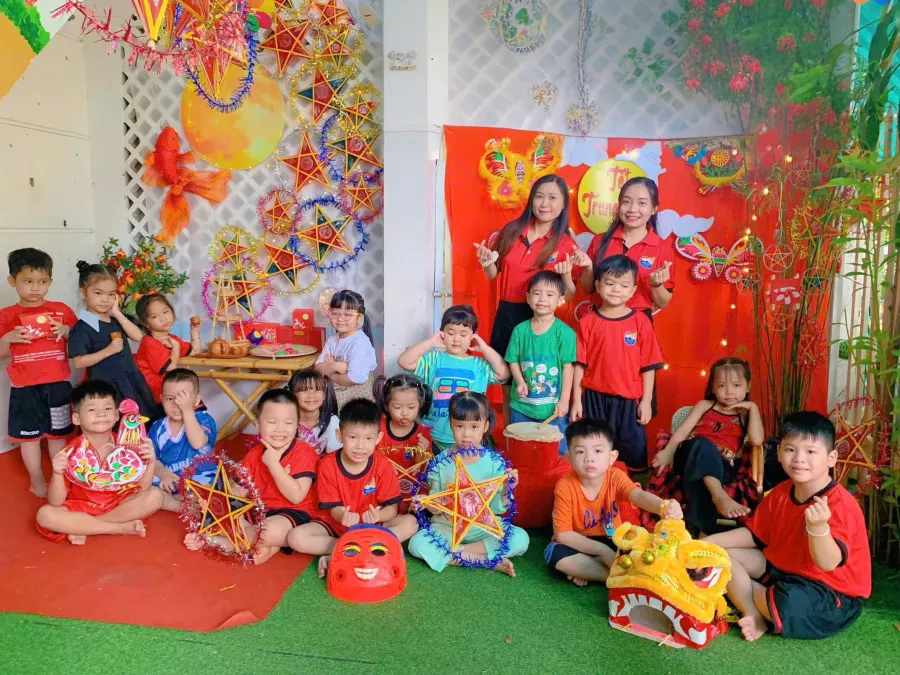 Mẫu Giáo Ngôi Nhà Trẻ Thơ