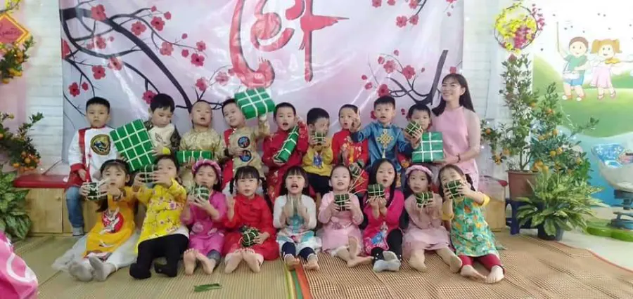 Trường mầm non Mặt Trời Đỏ Montessori
