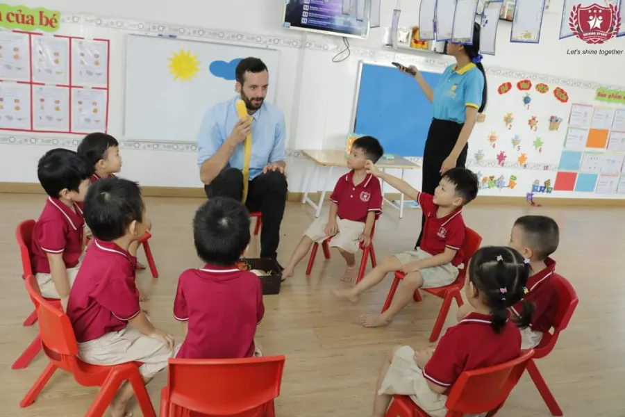 Trường Mầm Non Ngôi Sao Tuổi Thơ - Shiny Little Stars