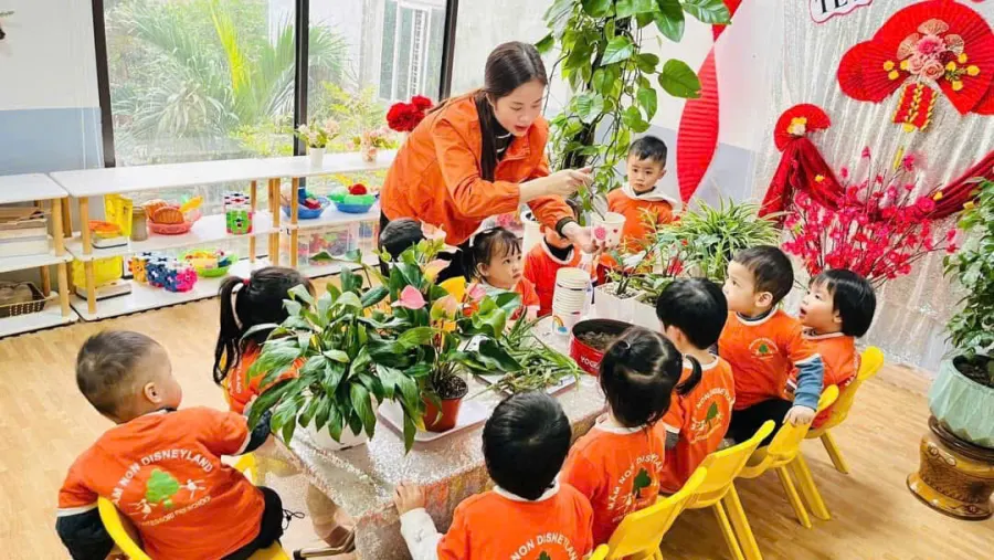 Trường mầm non Disneyland Montessori - Đền Lừ