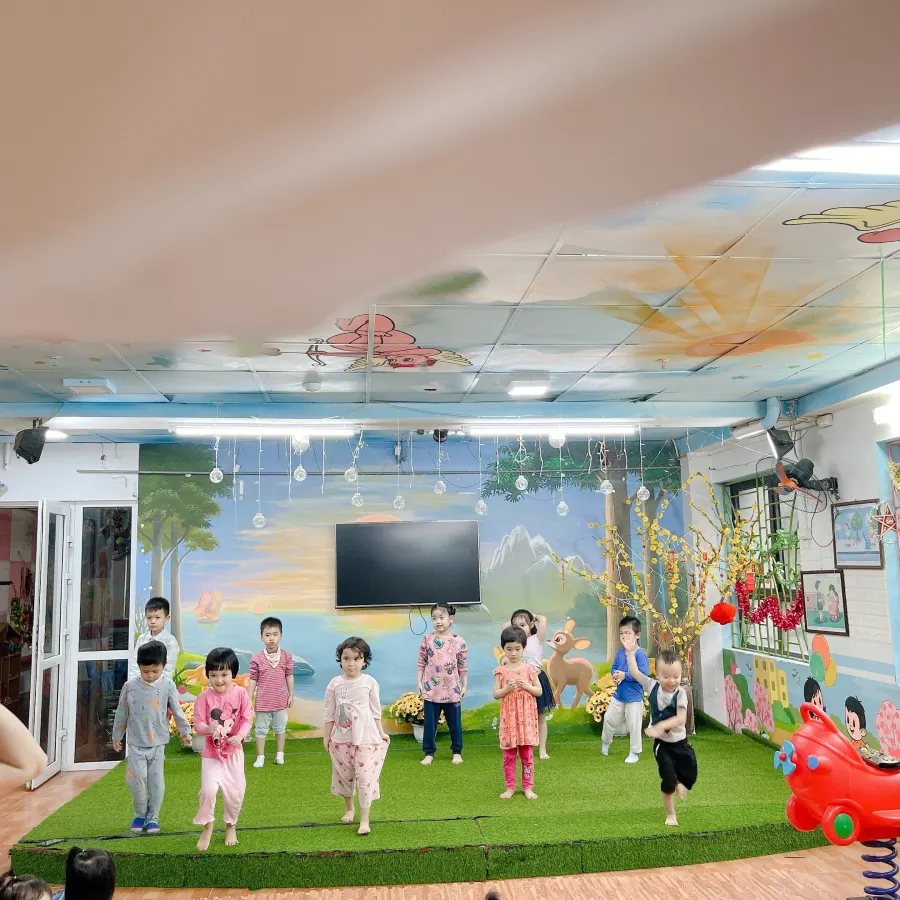 Trường mầm non Song ngữ Hương Giang - Định Công